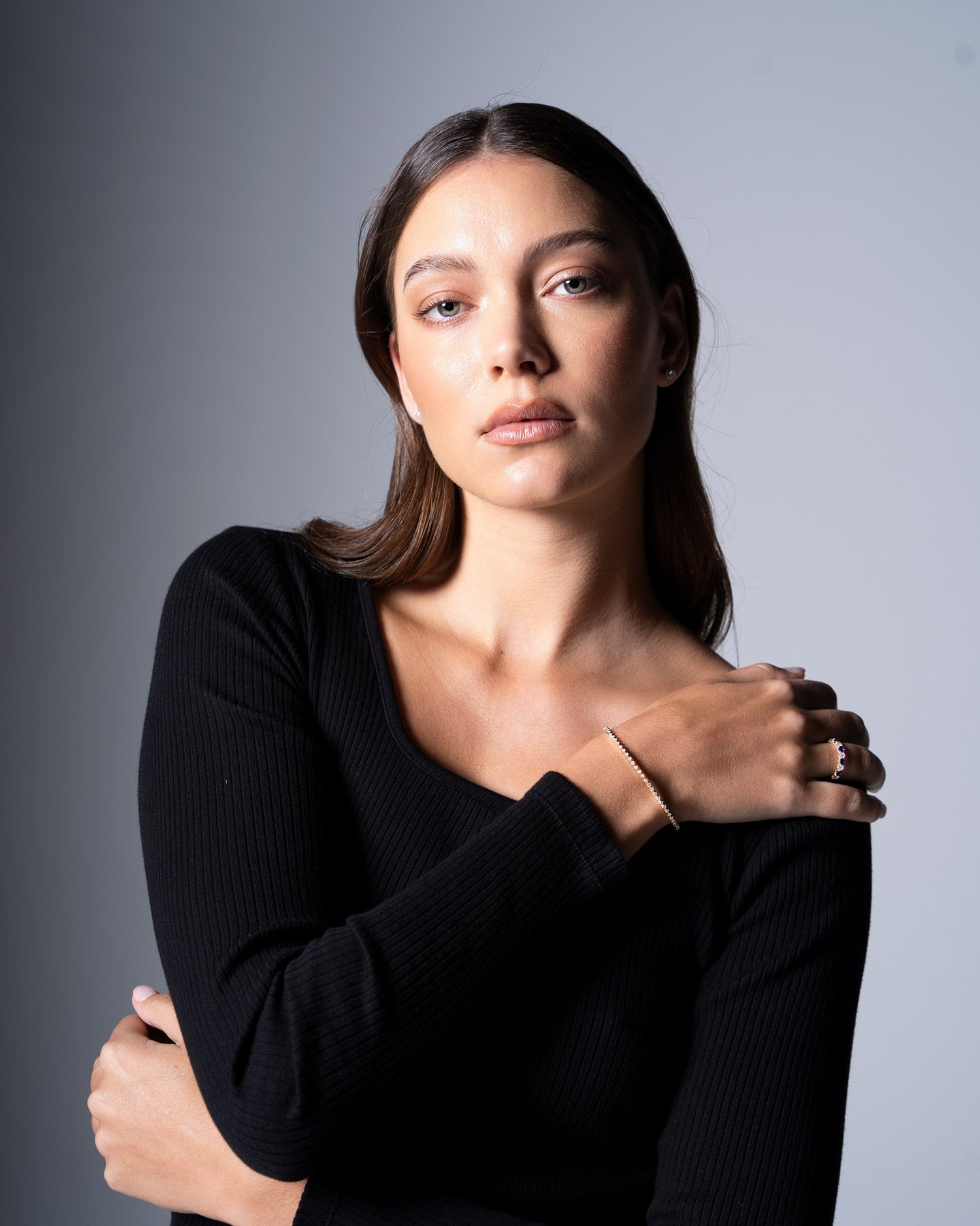 diamond accent flexi bangle worn by model Ellie Brinkman