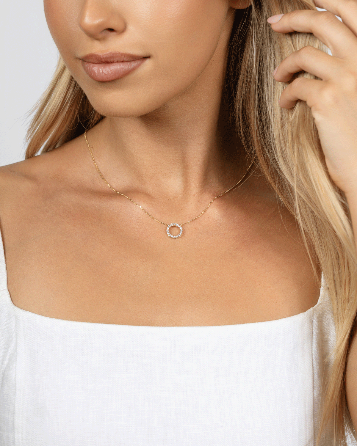 Precious Prong Diamond Circle Pendant