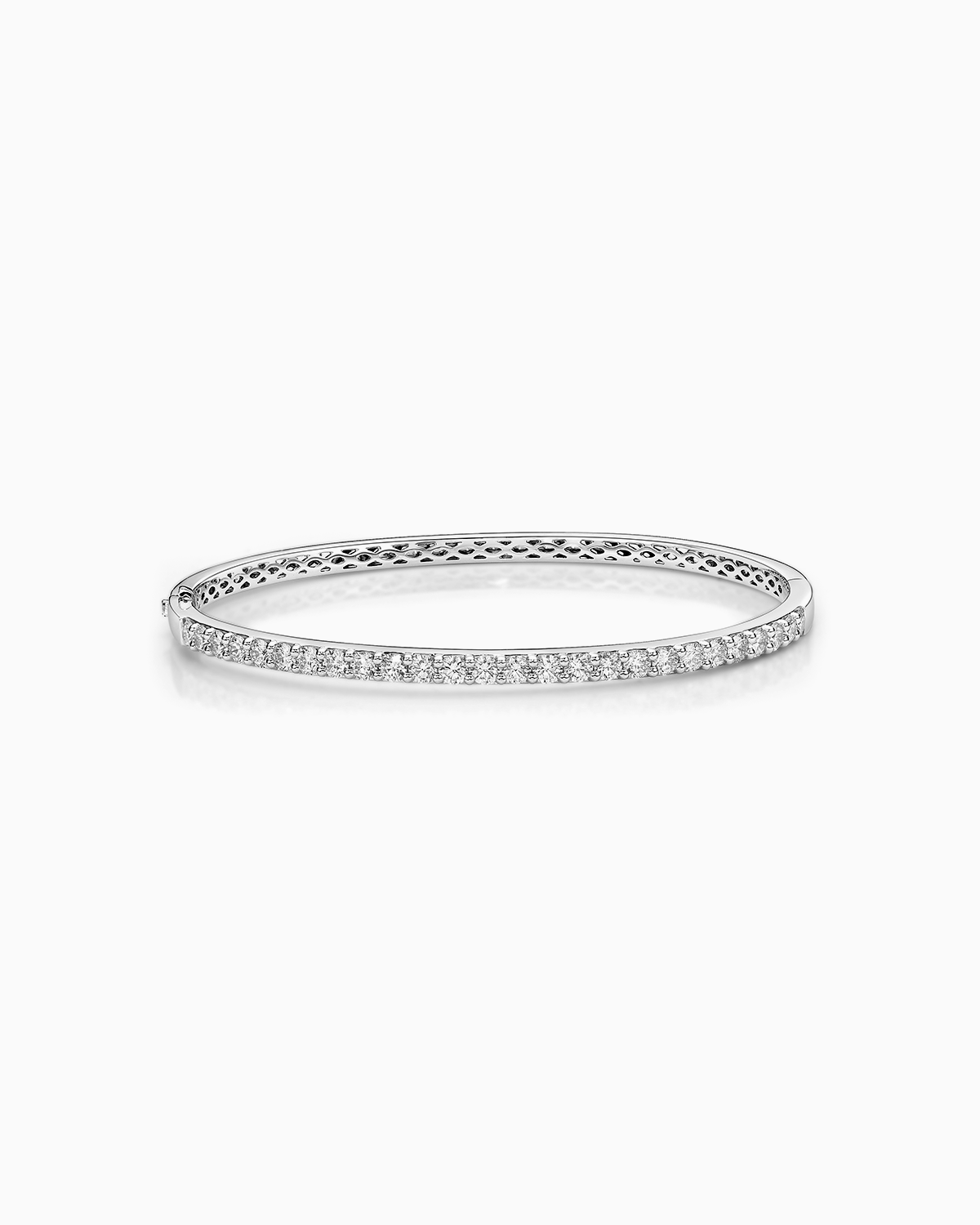 1.92ct Shared Prong Diamond Bangle