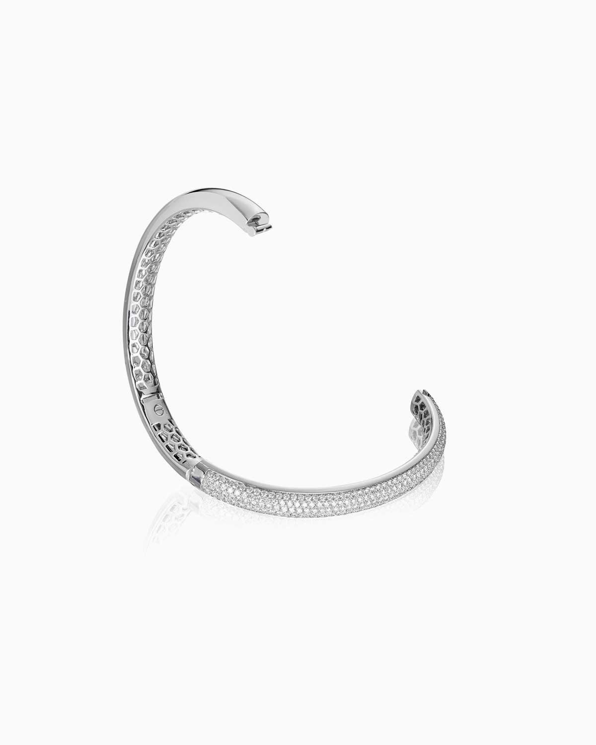 pirouette diamond pave bangle in 18 karat white gold