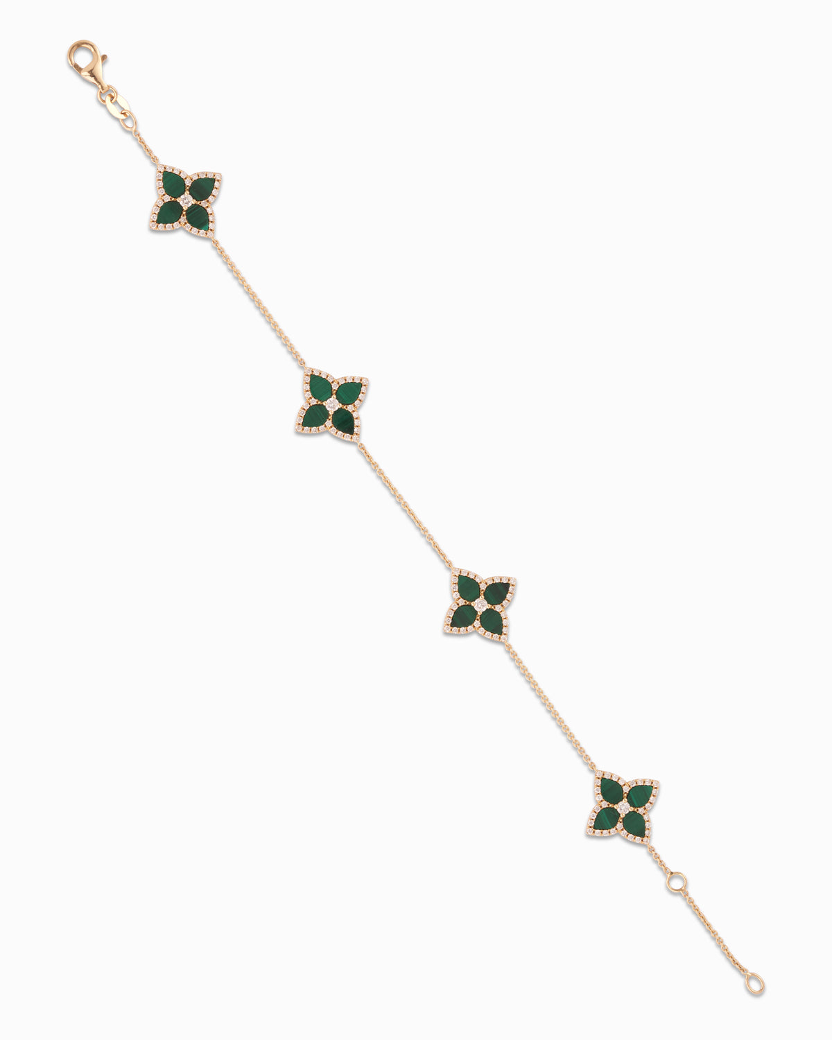 18k gold bracelet with floral malachite motifs framed in 0.62ct of pavé-set diamonds.