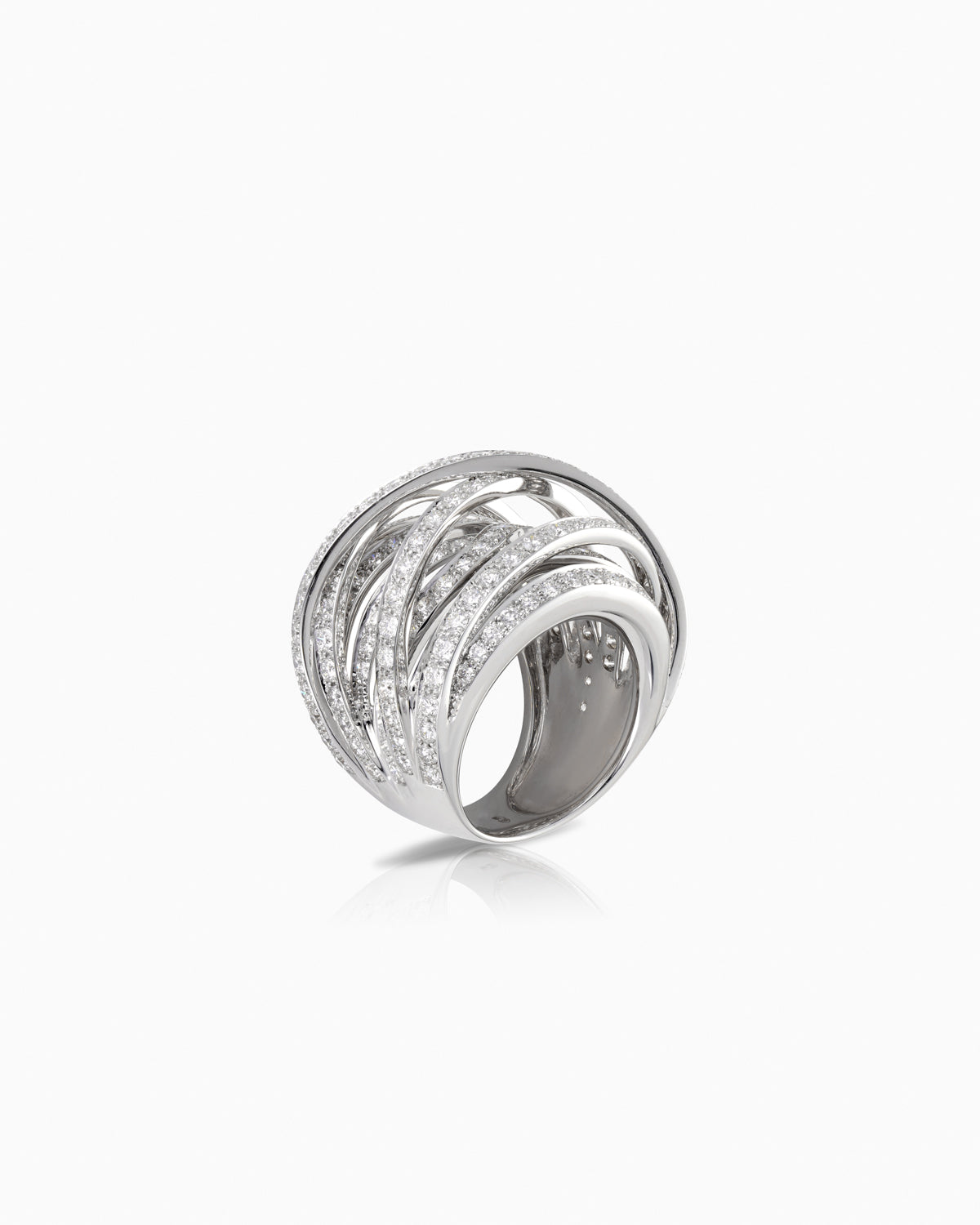 18k white gold constellation diamond ring side view