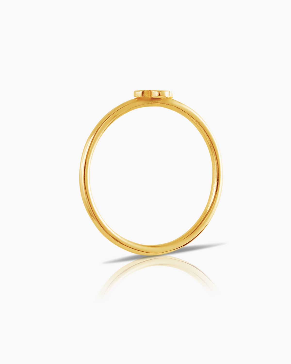9 karat yellow gold fine trefle ring by claude and me jewellery side view